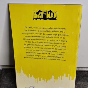 Libro "Las Primeras 100 Historietas de Batman" - Edición Colección ClarinX - imagen 4