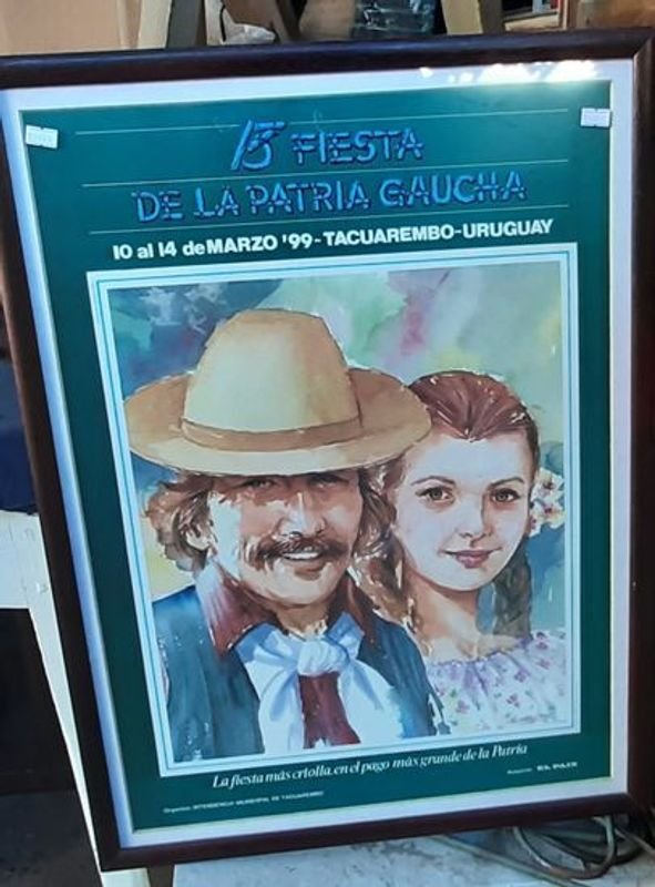 Lote siguiente: CUADRO MARCO DE MADERA Y VIDRIO CON AFICHE PATRIA GAUCHA