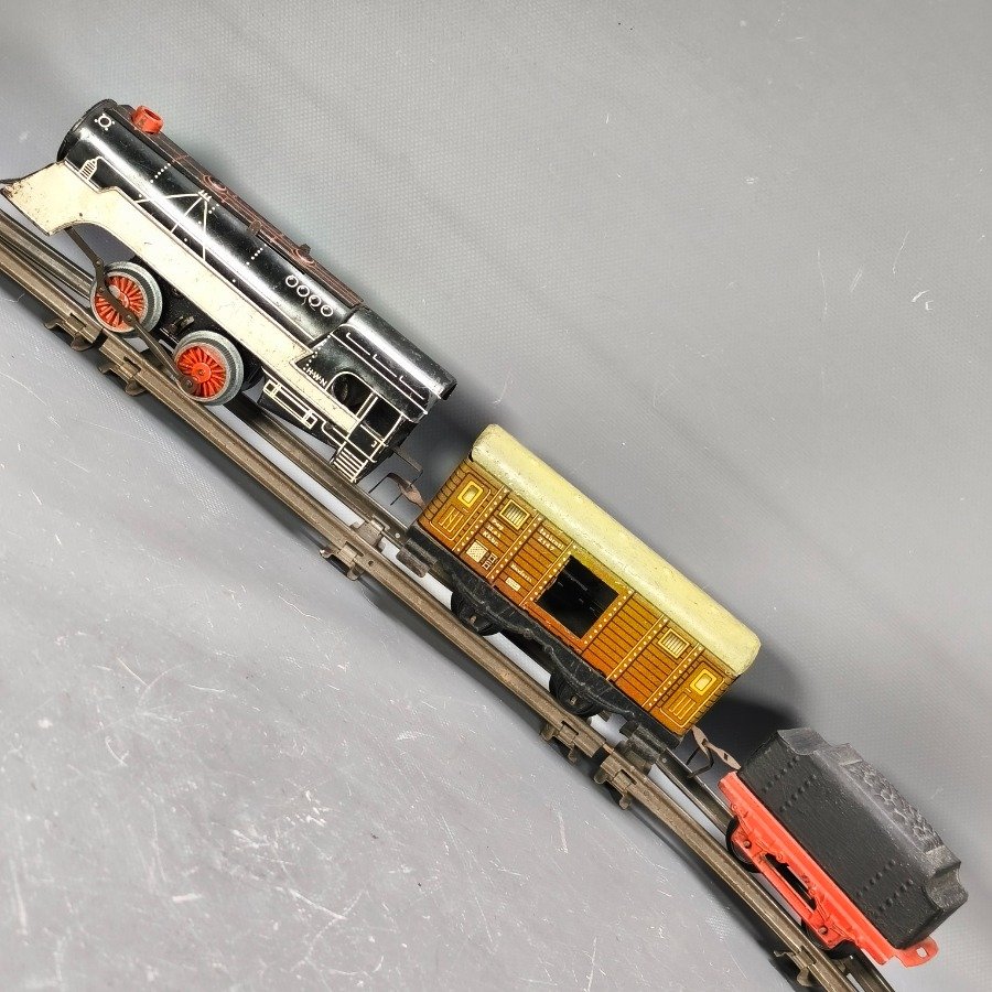 Item 17669 - Image 11