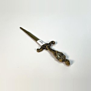 Abrecartas Bronce Espada con Figura de Hombre con Armadura - imagen 1