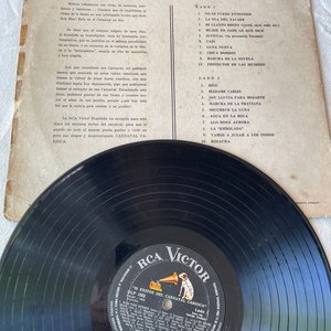 Lote de 2 Discos de Vinilo: Orquesta Serenata Tropical y 20 Éxitos Carioca - imagen 7