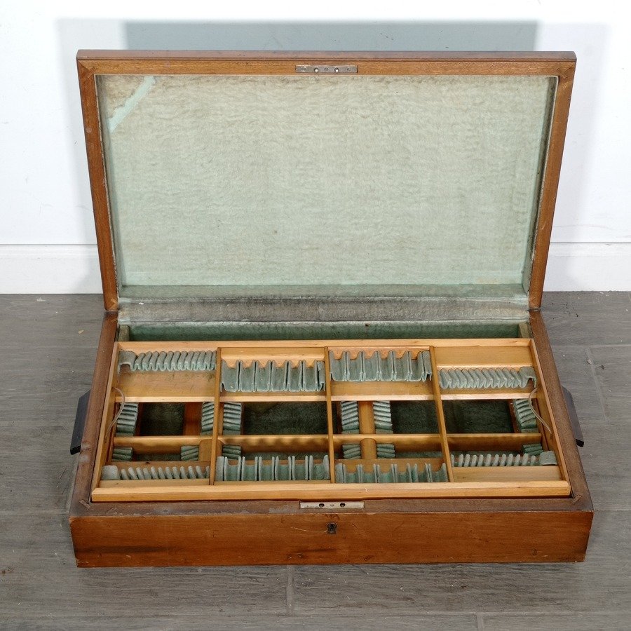 Item 17893 - Image 0