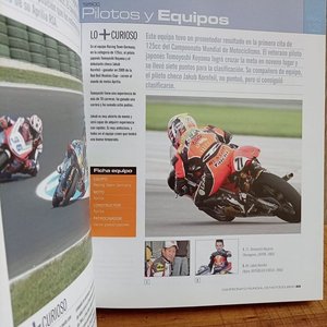Gran Libro "Atlas Ilustrado de Motociclismo: Campeonato del Mundo" - imagen 3