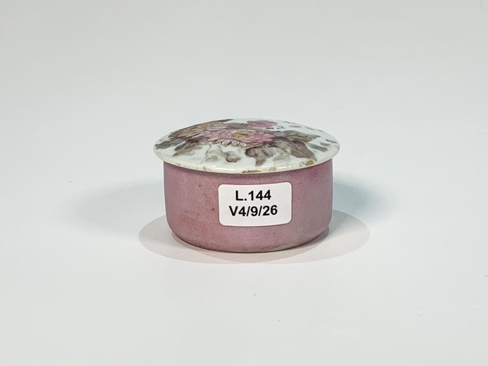 Cofre Cilíndrico de Porcelana Rosa con Decoración Floral