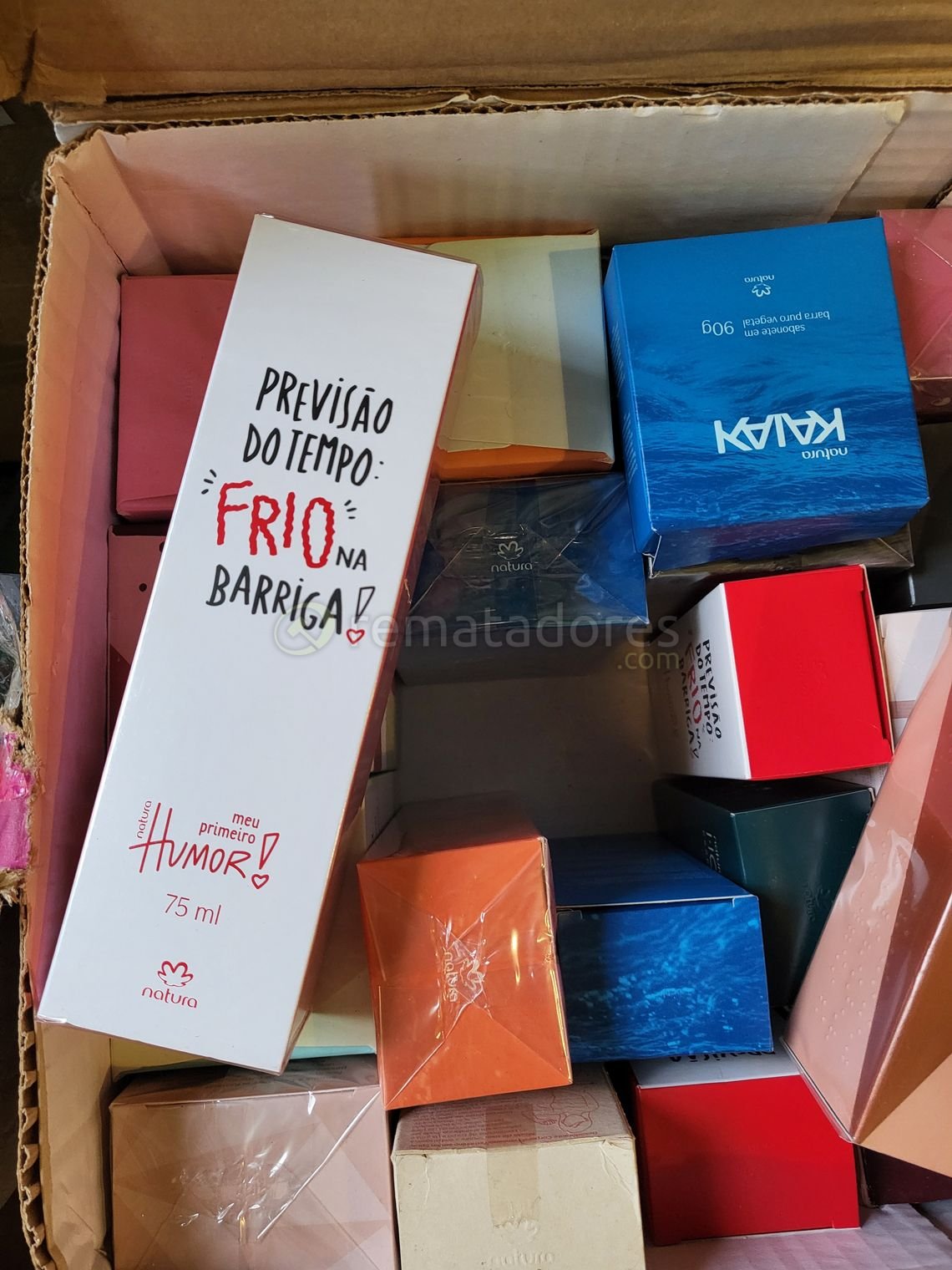 Lote de Cosméticos Natura: Perfumes, Jabones y Cremas