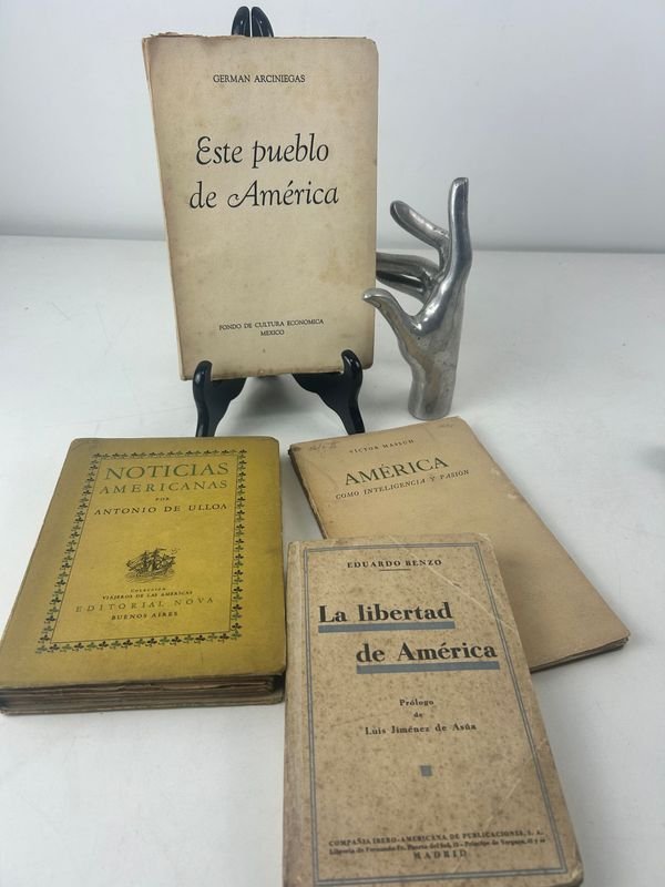 Lote siguiente: Cuatro libros sobre América: una colección rara y valiosa