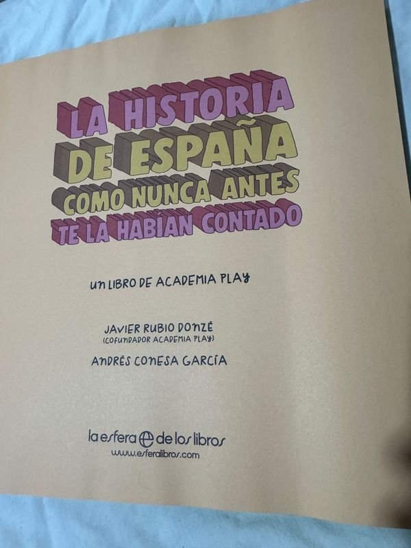 Libro de historia de España con ilustraciones y mapas - imagen 2