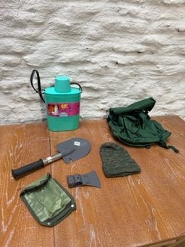 Lote de camping con equipo y accesorios para aventuras - imagen 3