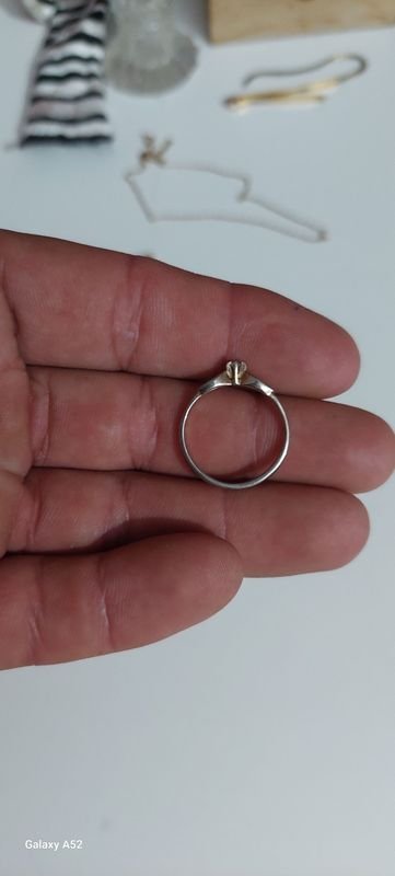 Adornos variados de plata, oro y joyas - imagen 10