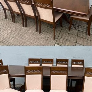 Juego de Comedor de Madera: Mesa Extensible y 10 Sillas Tapizadas Beige - imagen 1