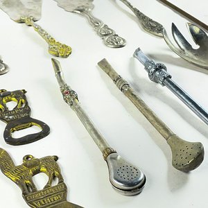 Set de 13 Piezas: Palas para Torta, Destapadores y Bombillas - imagen 3