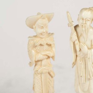 Par de Figuras Chinas de Marfil Estilo Antiguo - imagen 2