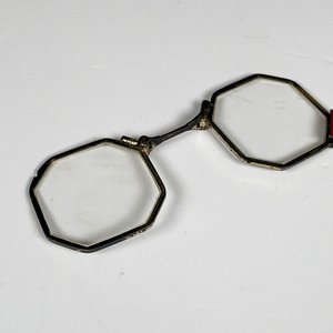 Lentes antiguos de teatro, metal y esmalte - imagen 4