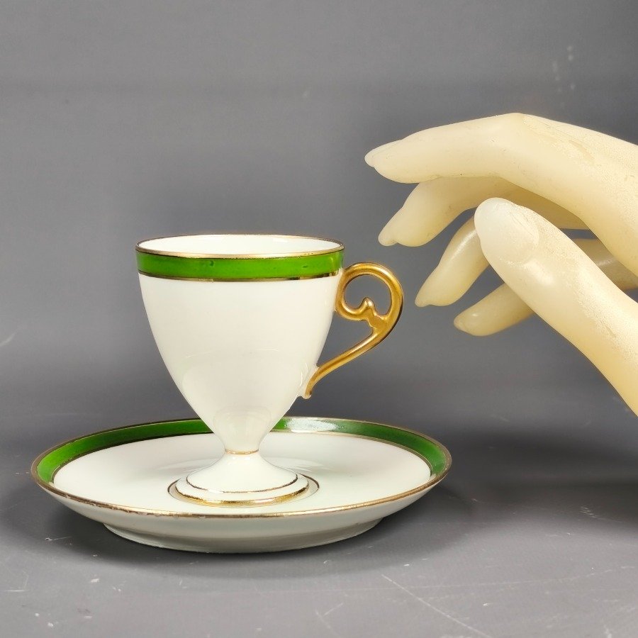 Taza y plato de porcelana francesa Limoges, obra de Charles Ahrenfeldt - imagen 3