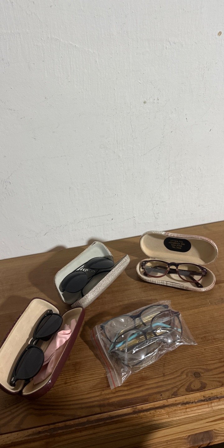Estuches con Lentes para Lectura o Sol