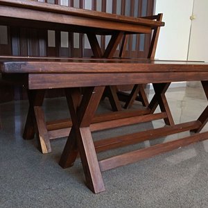 Juego de Comedor Rústico Madera Maciza: Mesa Rectangular con 2 Bancos y 2 Sillas - imagen 12