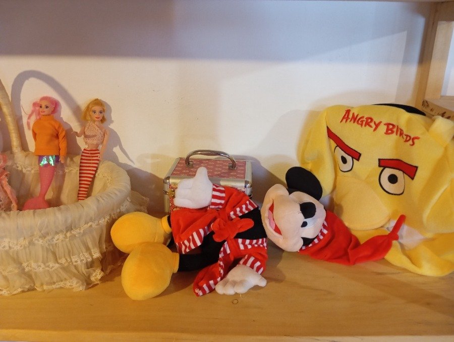 Canasta con peluche de Mickey y juguetes - imagen 5