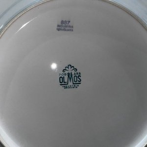 Juego de Porcelana Olmos Uruguay: Vajilla Completa con Tazas, Platos y Fuentes - imagen 2