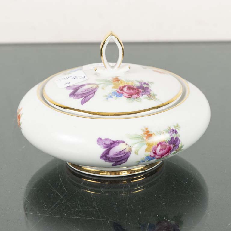 Lote anterior: Bombonera de porcelana Bavaria - Medidas: 12x8cm