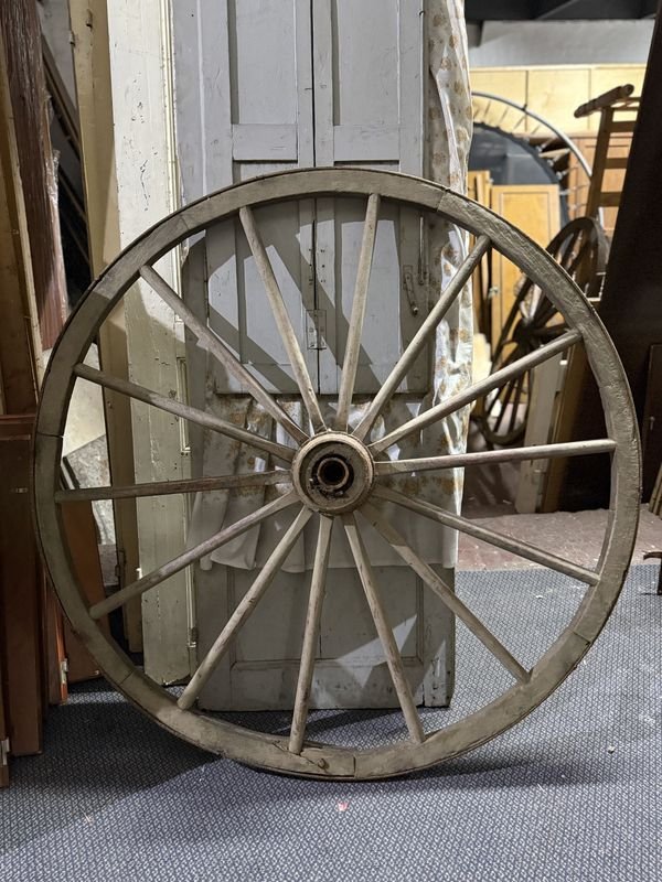 Rueda de carreta antigua para venta - imagen 3