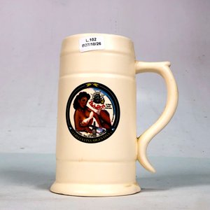 Jarra de Cerveza de Porcelana con Monograma y Diseño "La Negra" - imagen 2