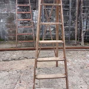 Escalera Plegable de Madera Antigua - imagen 3