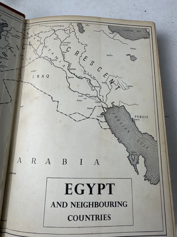 Libro sobre Egipto por Margaret A. Murray, editorial Sidgwick y Jackson, Londres 1949 - imagen 3
