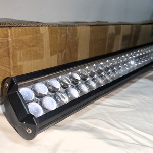 Barra de Luz LED CrewLED para Camioneta, 110cm, 12/24V, Metálica - imagen 4