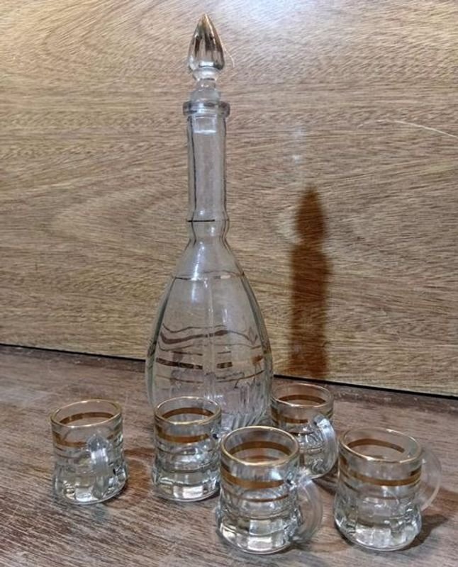 Juego de Botellón y Jarritas Antiguas para Colectores - imagen 2
