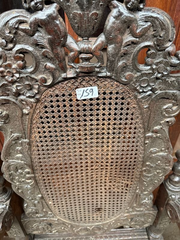 Juego de 2 Sillones Antiguos de Madera Tallada con Esterilla