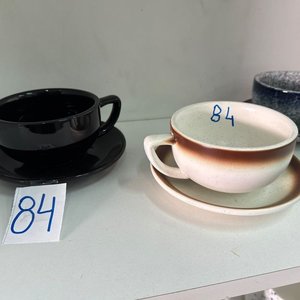 Juego de 4 Tazas de Cerámica con sus Platos en Varios Colores - imagen 2