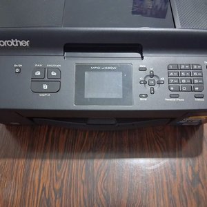 Impresora multifunción de tinta de la marca Brother, específicamente el modelo MFC-J430W. - imagen 5