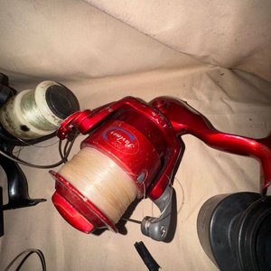 Conjunto de 5 Carreteles de Pesca con Piezas Adicionales - imagen 4