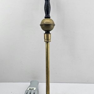 Lote anterior: Antigua Máquina de Sulfatar en Bronce y Madera