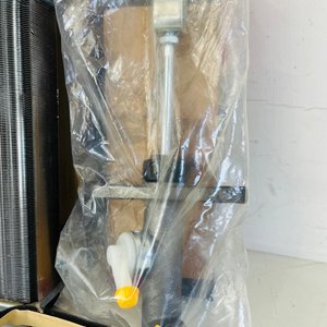 Radiador y Bomba de Freno para Automóvil - imagen 2