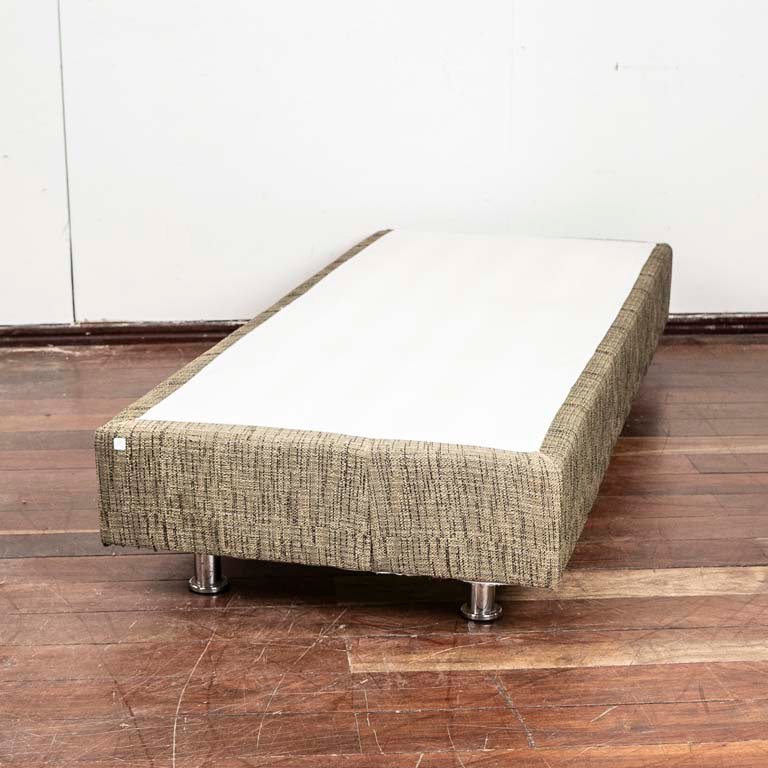 Item 2113908 - Image 0