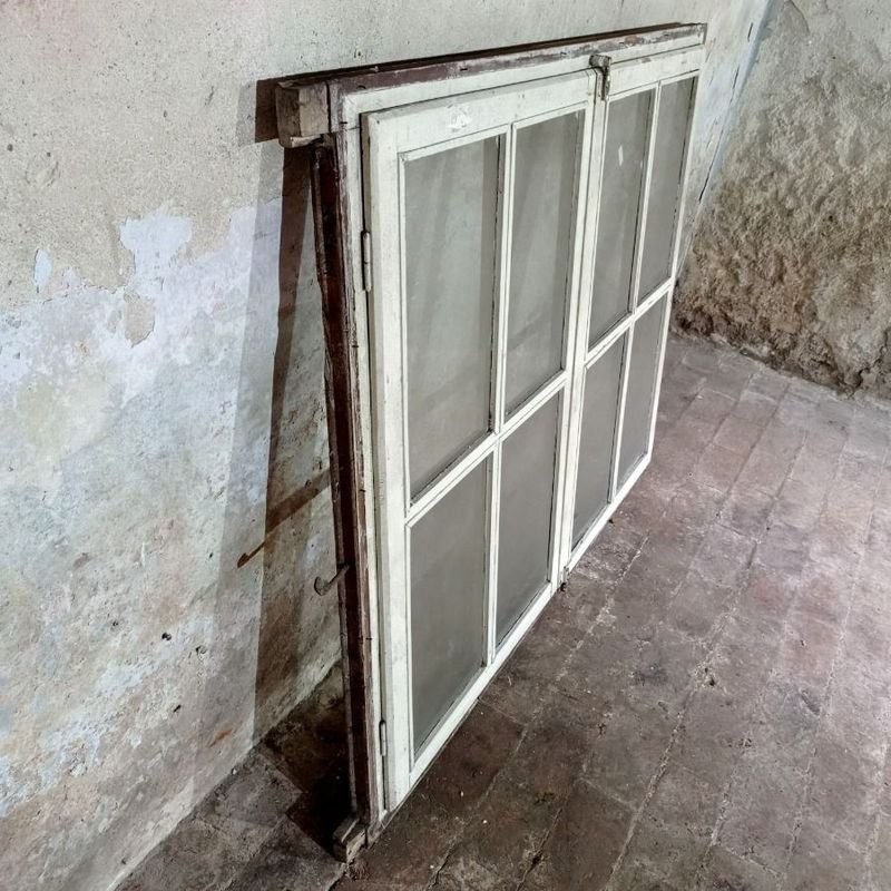 Item 900229 - Image 1