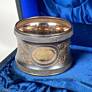 Par de Servilleteros de Plata con Estuche Original - imagen 3