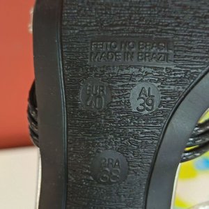8080 2-  lote de calzado nuevo, alguno puede tener detalle, ver talle y detalles en fotos - imagen 5