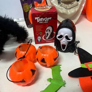 Lote de Decoración Halloween: Calabazas, Careta, Arañas y Más - imagen 9