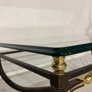 Mesa de Centro Clásica: Hierro Forjado, Bronce y Vidrio Biselado - imagen 5