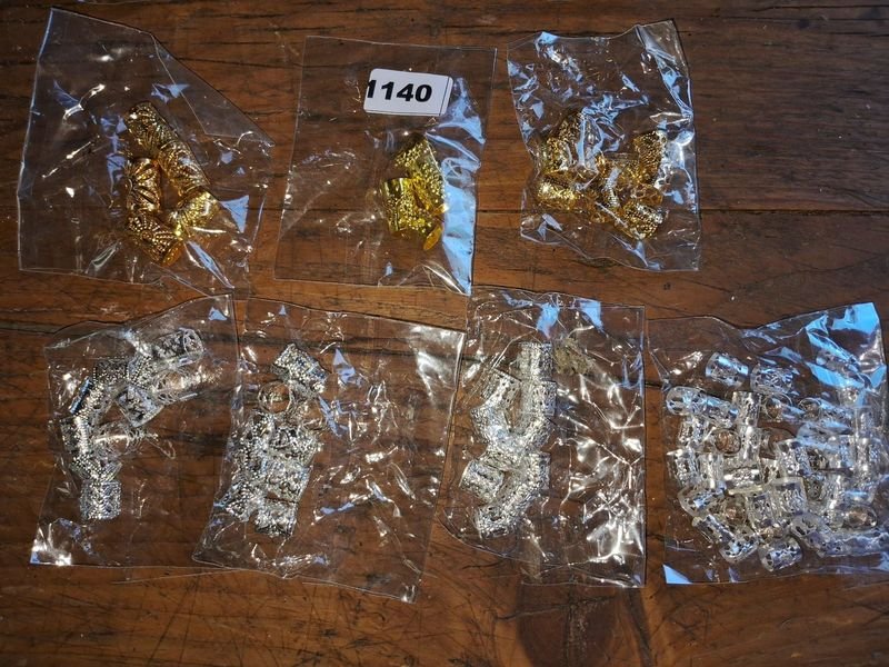 Lotes de adornos para peinados en buen estado - imagen 3