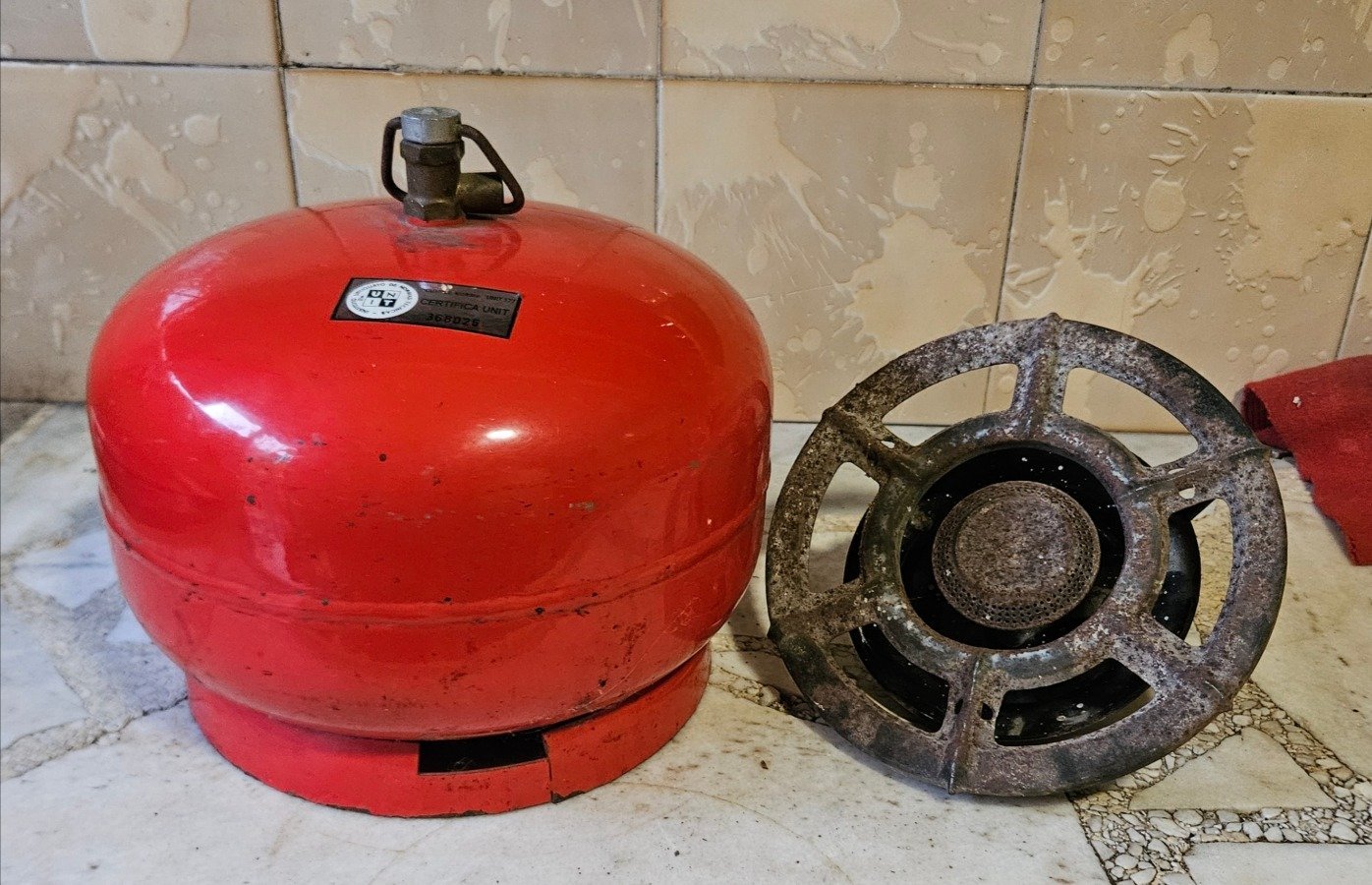 Cocinilla a Garrafa de Gas Roja