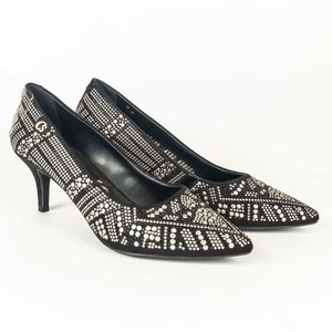 Zapatos de Salón Carmen Stephans Negros con Apliques Talle 37/39 - imagen 2