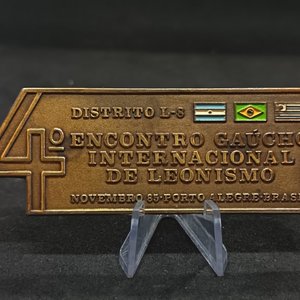 Plaqueta Encuentro Gaúcho Internacional de Leonismo Porto Alegre 1985 Bronce - imagen 2