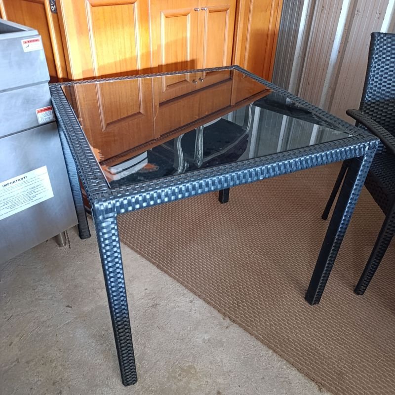 Mueble de Patio con Mesa Cuadrangular y Sillones Apilables - imagen 4
