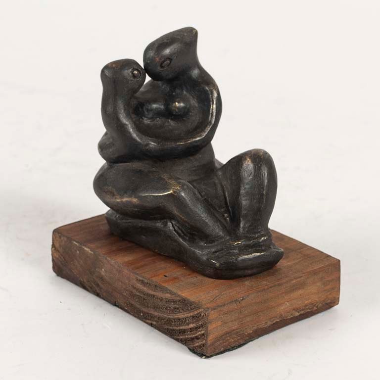 Lote siguiente: Escultura de Bronce con Maternidad