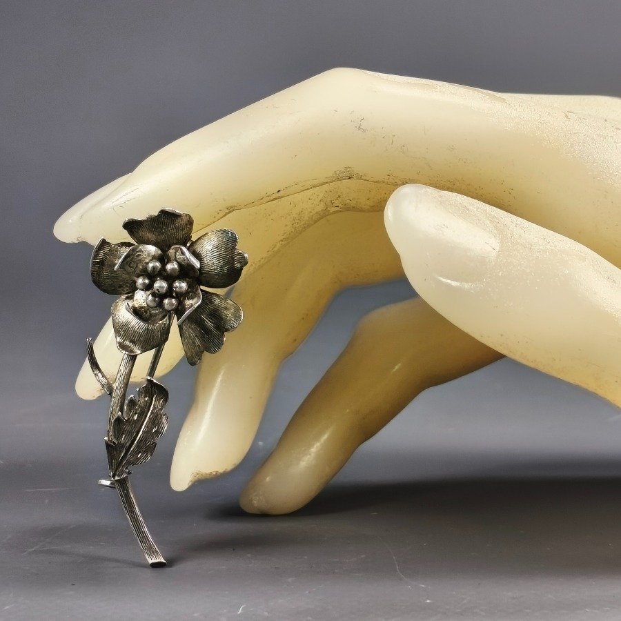 Item 16352 - Image 4