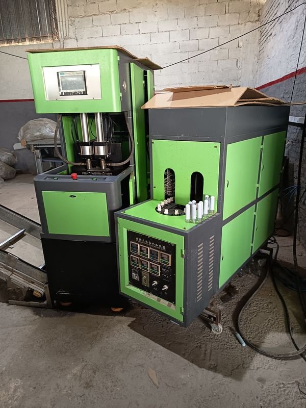 Maquinaria para la producción de botellas PET - imagen 18