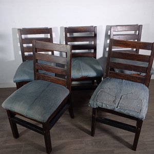 Juego de 5 Sillas de Madera Oscura con Tapizado Azul - imagen 1